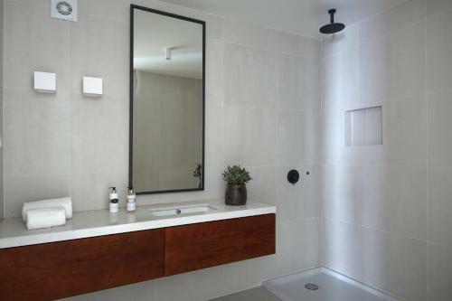 New! Villa Ocean Marina, Heatable Pool!