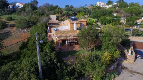 D Alma Villa Maximo