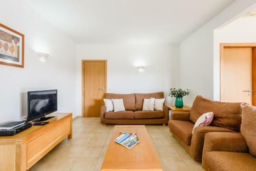 Villa Protea - 5 Bedroom, Beach, Air-con, Wifi