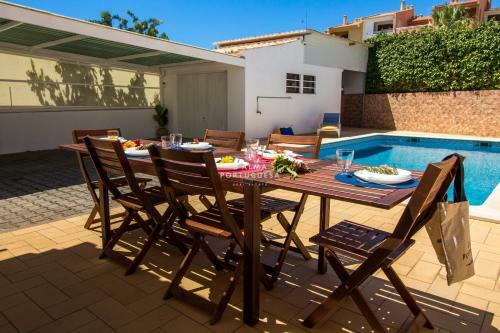 Dalma Villa Dogueno
