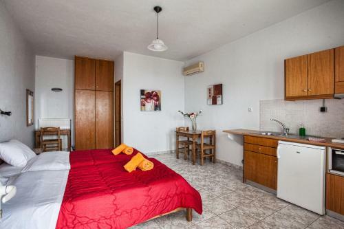 Chrisanthi Studios & Apartments