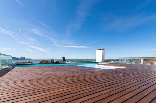 Guestready - Gorgeous Apartment In Alges With Stunning Rooftop Pool