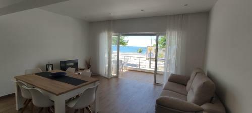 Apartamento 11 Beira Mar - Casas & Papeis