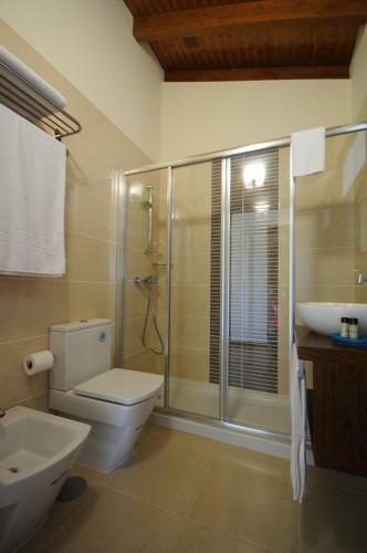 Balugaes Villa Sleeps 7 With Pool Air Con And Wifi
