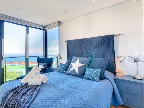 Canico de Baixo Villa Sleeps 8 With Pool And Air Con