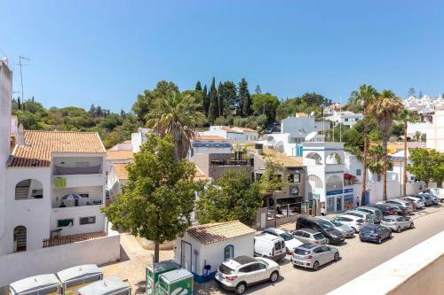 2 Bedroom Apartment Located Near The Beach