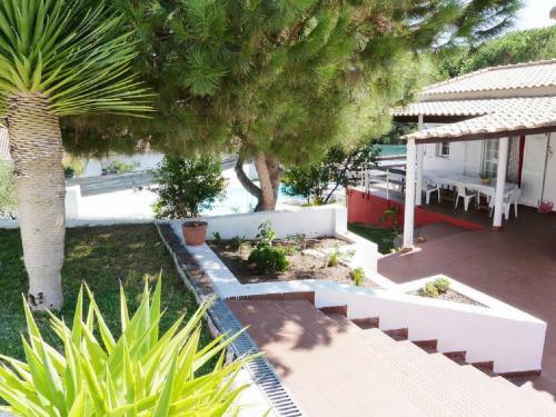 Villa Charneca