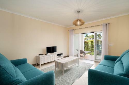2 Bed Apartment In Cabanas, Swimming Pool
