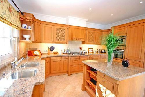 Ferrarias Villa Sleeps 12 Pool Air Con Wifi