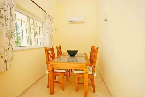Ferrarias Villa Sleeps 12 Pool Air Con Wifi