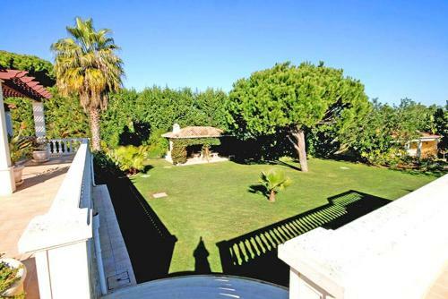 Ferrarias Villa Sleeps 12 Pool Air Con Wifi