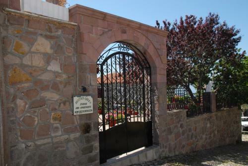 Molyvos Queen Apartments