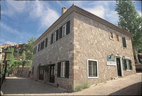 Hostal Triena Rooms