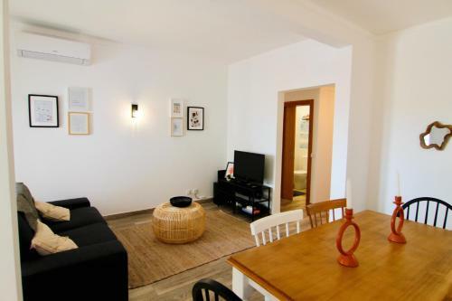 Lovelystay - Luminous 3bdr Apartment In Lagoa