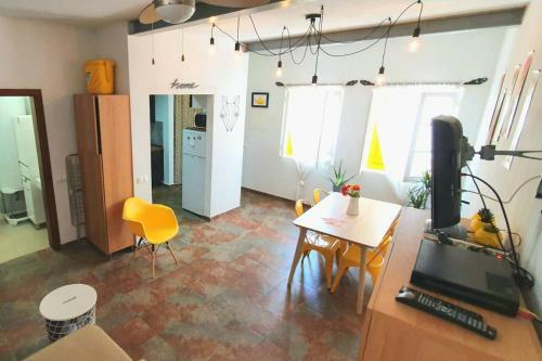 Apartamento Lovelystay - Yellow Submarine House