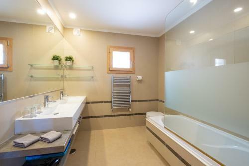 Villa Praia Da Luz 25 By Destination Algarve