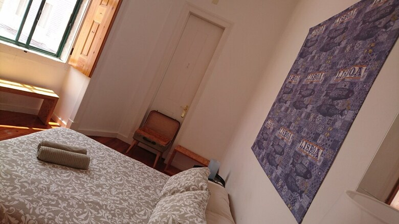Hostal No Limit Alfama Guesthouse