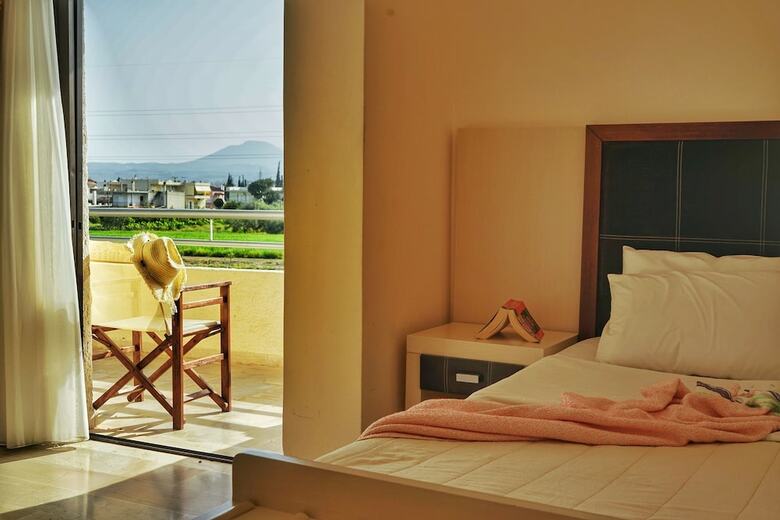 Kokoni Beach Hotel