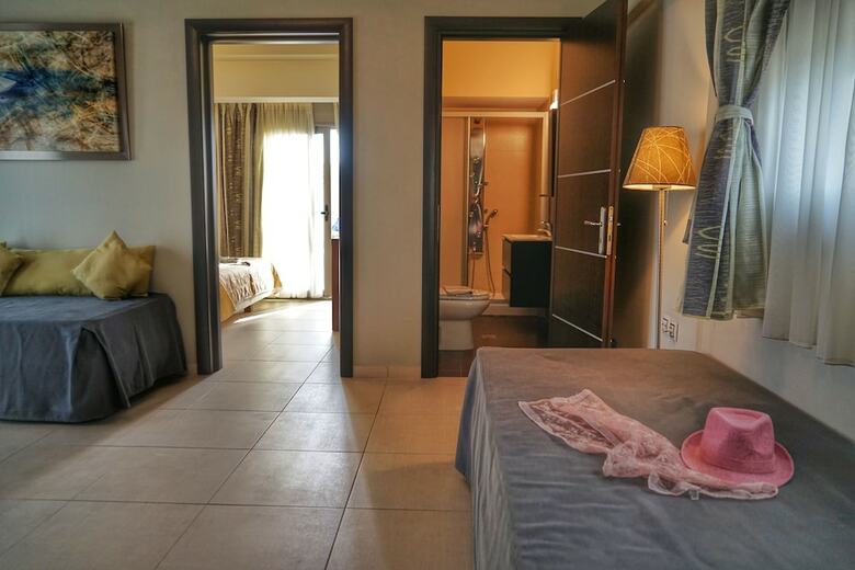 Kokoni Beach Hotel