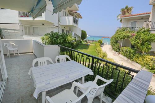Iris Apartments