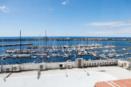 Deluxe Marina Apartment - Azorean Butler