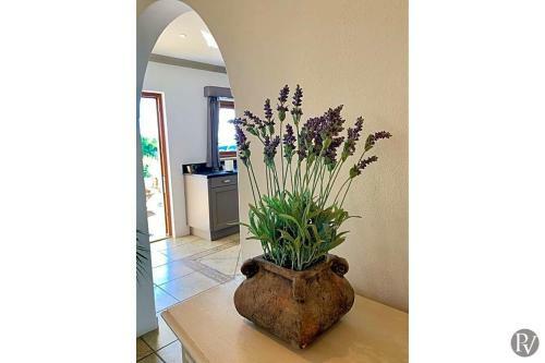 Poco Partido Villa Sleeps 8 With Pool Air Con And Wifi