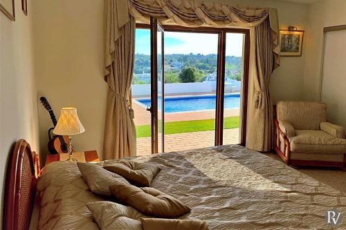 Poco Partido Villa Sleeps 8 With Pool Air Con And Wifi
