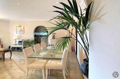 Poco Partido Villa Sleeps 8 With Pool Air Con And Wifi