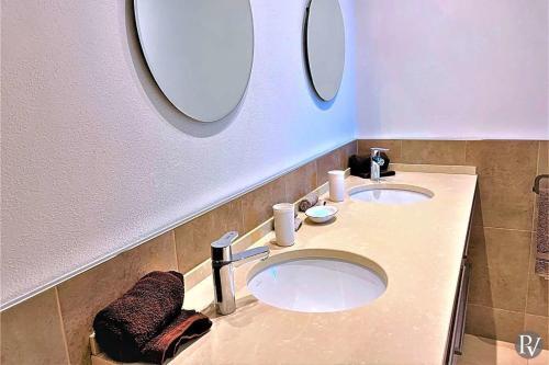 Poco Partido Villa Sleeps 8 With Pool Air Con And Wifi