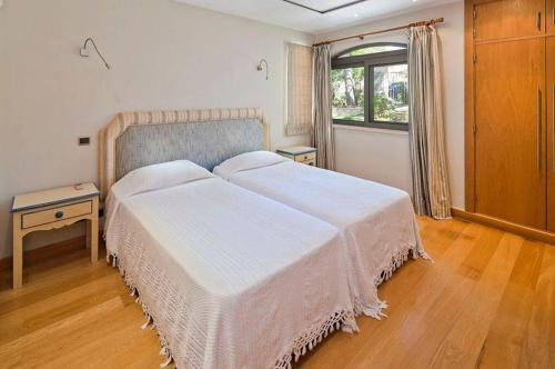 Ponte de Cima Villa Sleeps 12 Pool Air Con Wifi