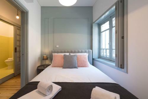 Apartamento Lovelystay - Doura Central With AC And Balcony