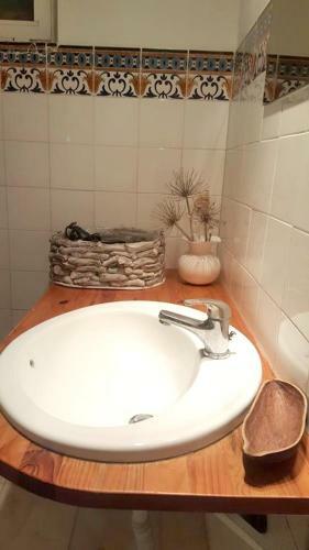 Apartamento Studio In Santiago Do Cacem With Private Pool And Wifi