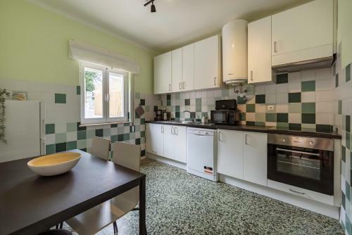 Apartamento Set�bal Typical Home