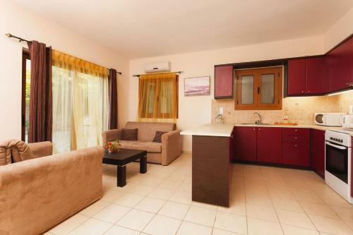 Villa Akros And Suites