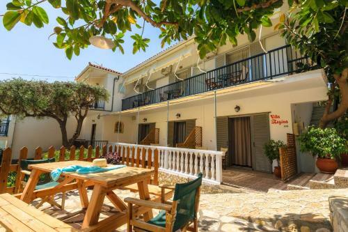 Hostal Villa Regina