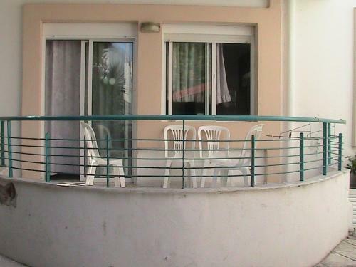 Niki Apartments
