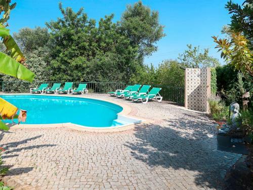 Venda Nova Villa Sleeps 8 With Pool Air Con And Wifi