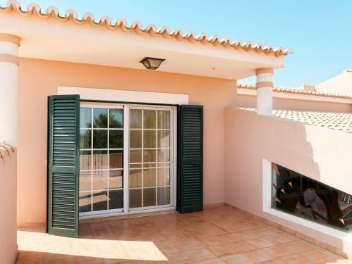 Venda Nova Villa Sleeps 8 With Pool Air Con And Wifi