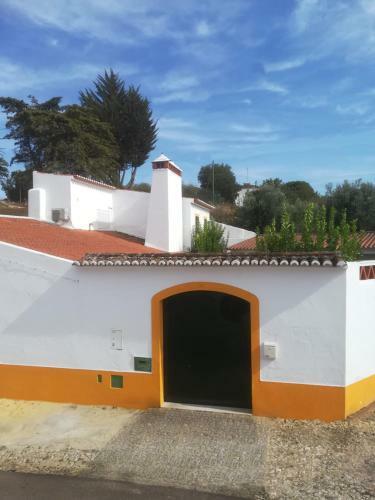 Boacasa Private Style House In Vila Vicosa