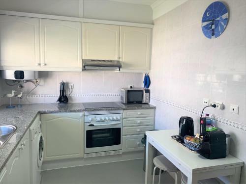 Mediterr�neo Apartment By The Marina