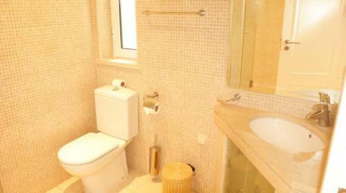 Vale Do Lobo Villa Sleeps 8 Pool Air Con T480230
