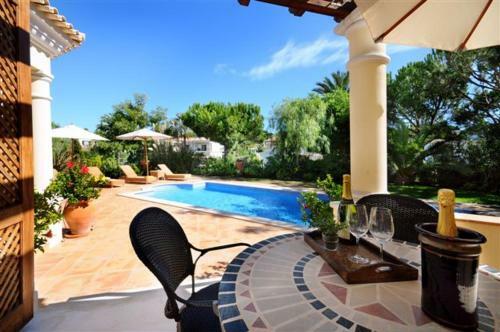 Vale Do Garrao Villa Sleeps 8 Pool Air Con Wifi