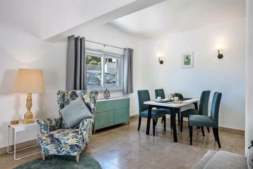 Vale Do Lobo Villa Sleeps 6 Pool Air Con T630467
