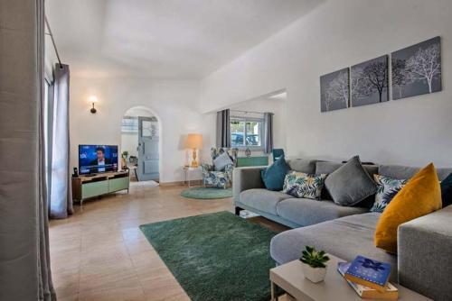 Vale Do Lobo Villa Sleeps 6 Pool Air Con T630467