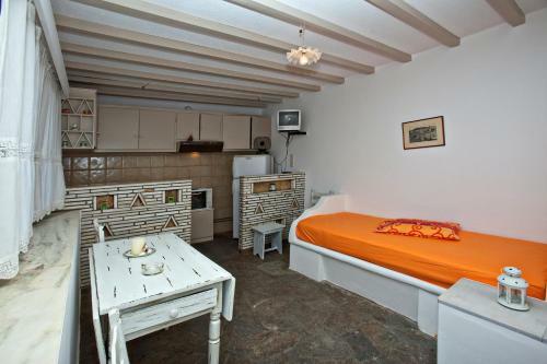 Artemis Apartments