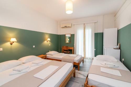Hostal Flora