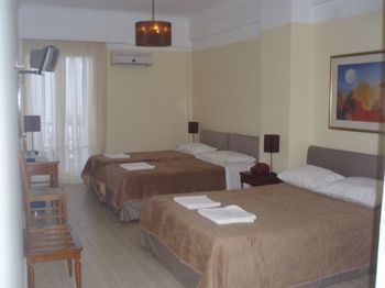 Hotel Delfinia