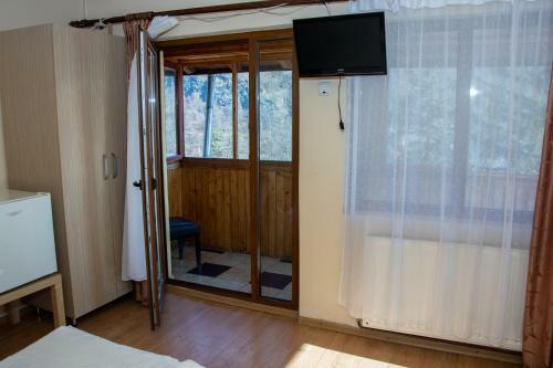 Hostal Pensiunea Sidonia
