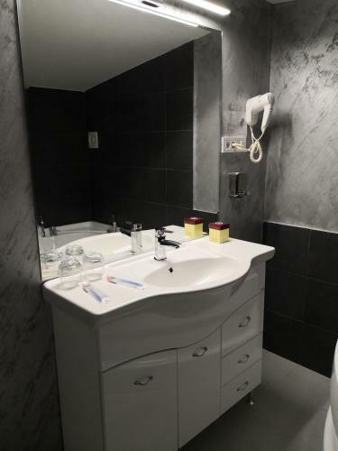 Hostal Dnt House & Spa