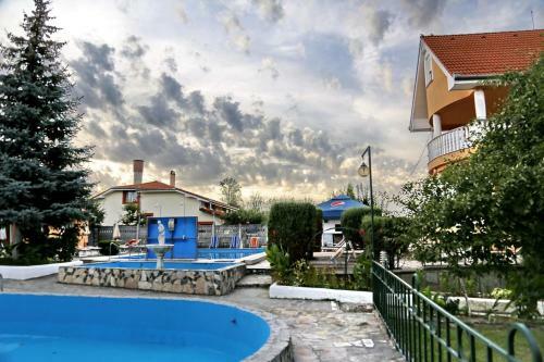 Bed & Breakfast Pensiunea Empire